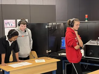 La 10f2 se lance à la radio, ça va faire du bruit!! 