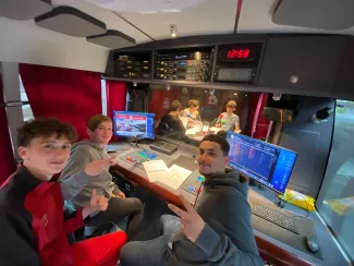 Tuile FM - Radiobus vendredi 8 avril 12h30-13h30
