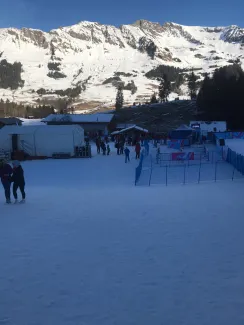 Reportage JOJ Diablerets du mercredi 15 janvier 20202 - Interview de Didier Defago et d'athlètes de ski alpin des JOJ