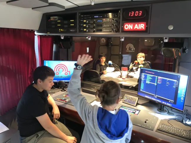 Radiobus Tuile FM - jeudi 11.04 - 12h30 - ER3