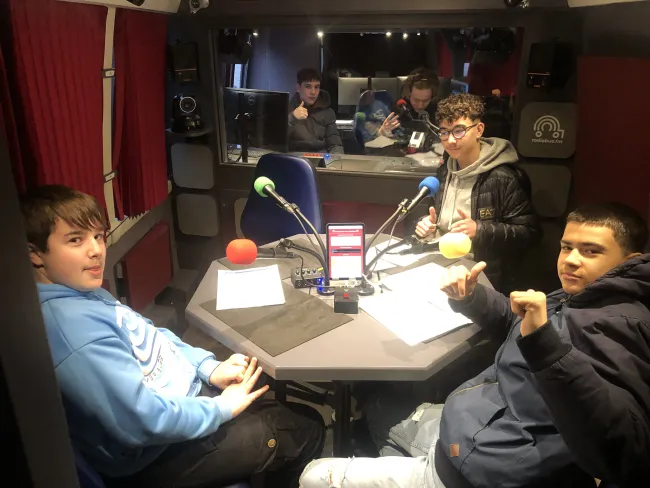 Tuile FM - Radiobus vendredi 8 avril 07h30-08h30
